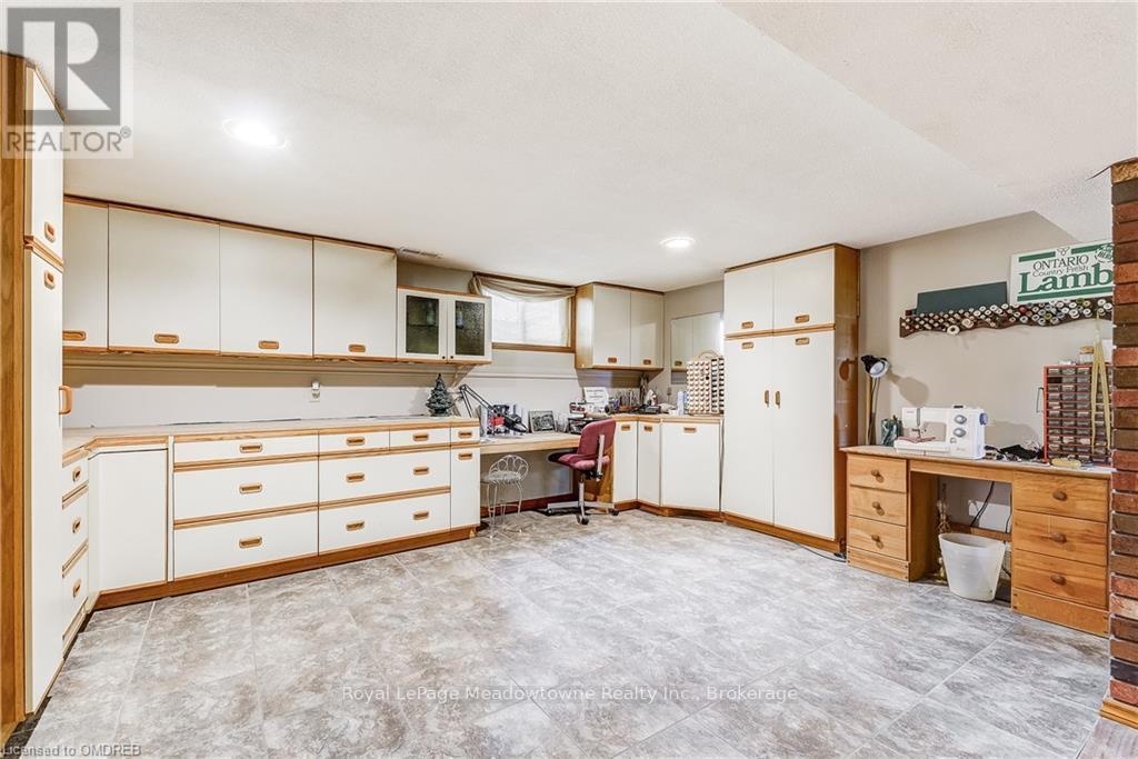 












1602 6 HIGHWAY N

,
Hamilton,




Ontario
L8N2Z7

