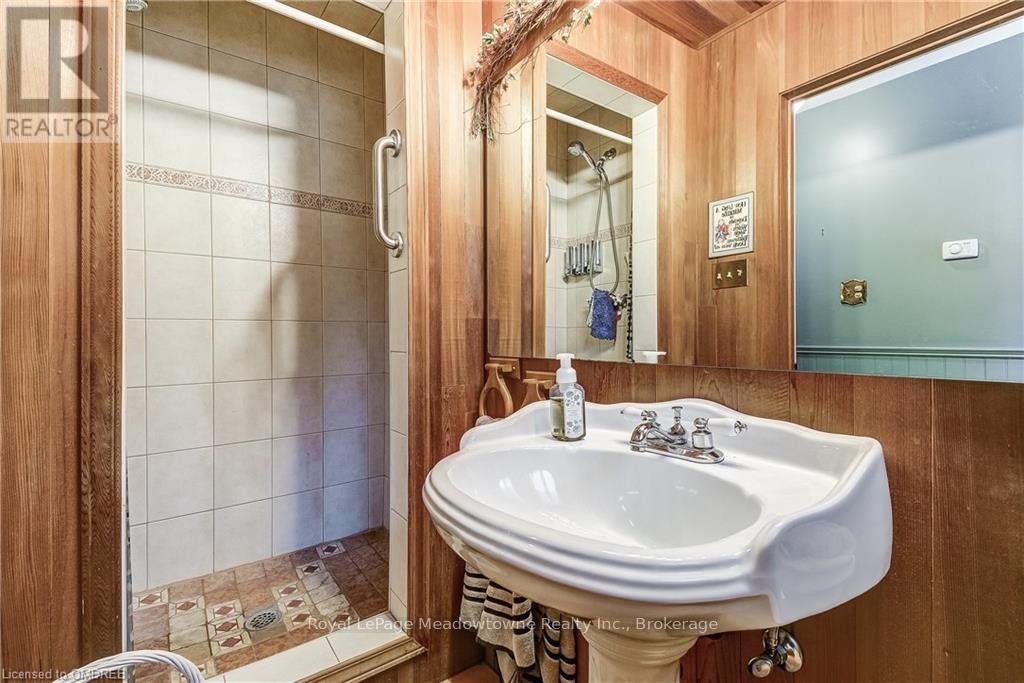 












1602 6 HIGHWAY N

,
Hamilton,




Ontario
L8N2Z7

