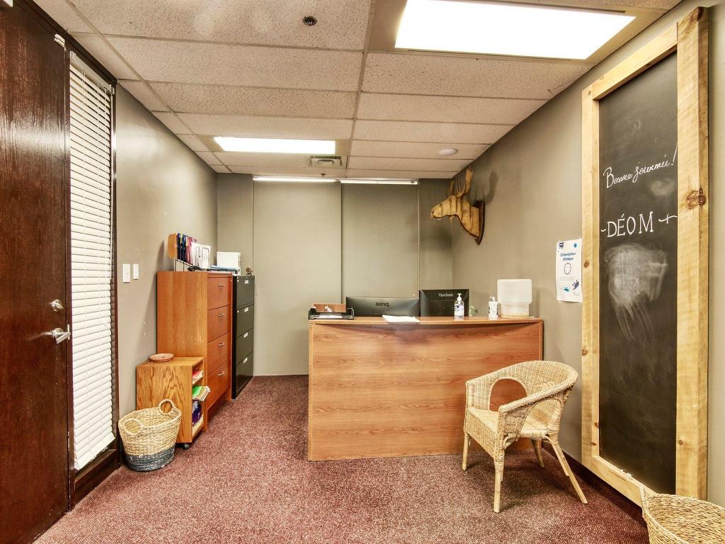 









1695


Boul. Laval

, 340,
Laval (Laval-des-Rapides),




QC
H7S2M2

