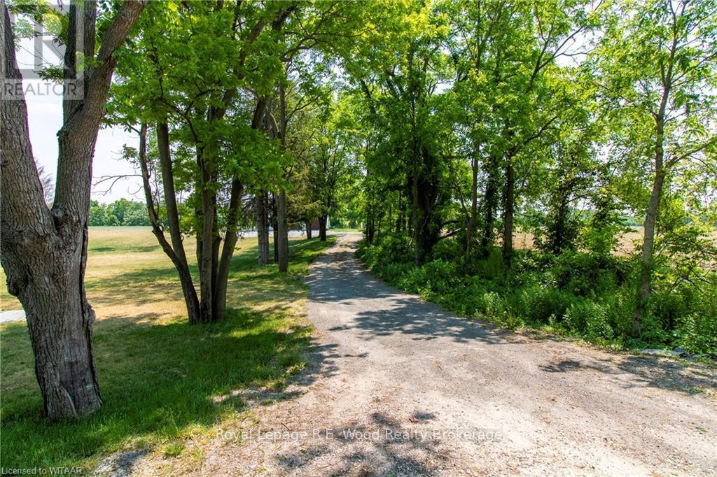 












164960 NEW ROAD

,
Norwich,







Ontario
N4G4G7


