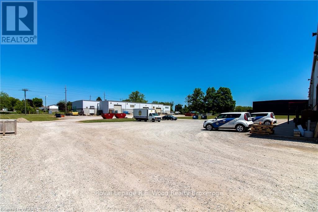 












102 SPRUCE STREET

,
Tillsonburg,




Ontario
N4G5V3

