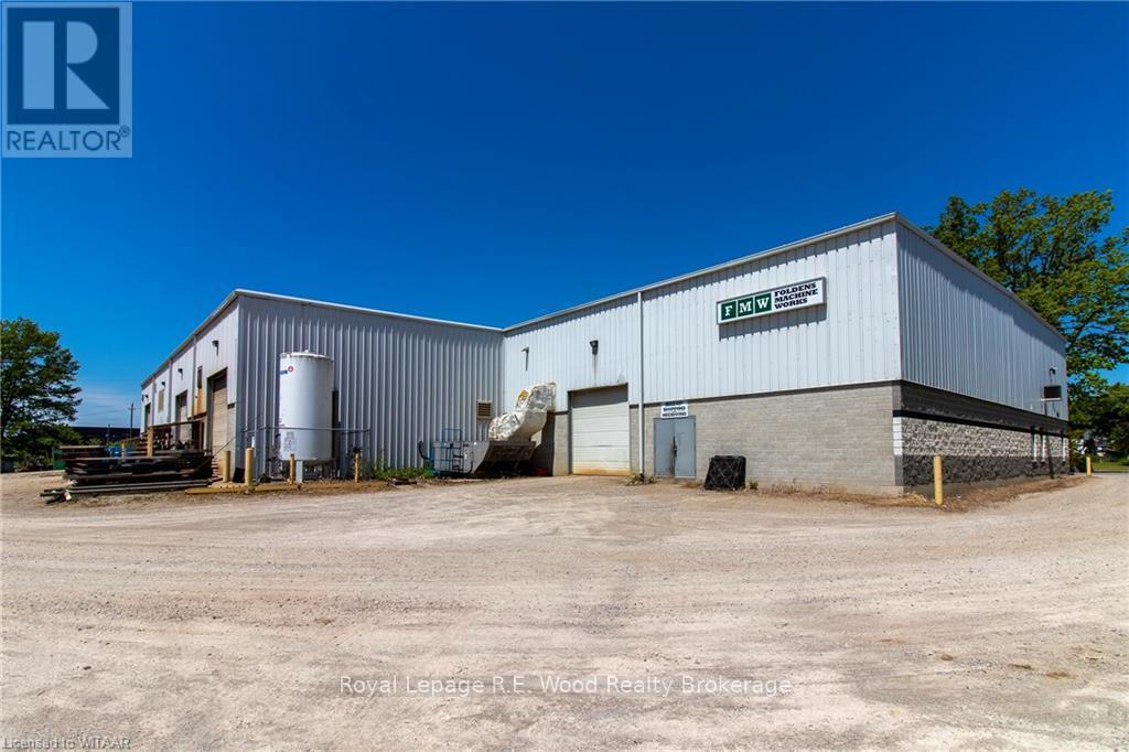 












102 SPRUCE STREET

,
Tillsonburg,




Ontario
N4G5V3

