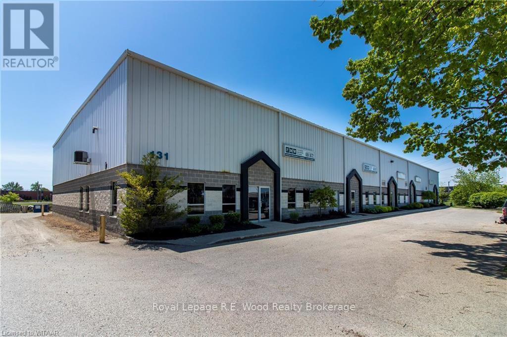 












102 SPRUCE STREET

,
Tillsonburg,




Ontario
N4G5V3


