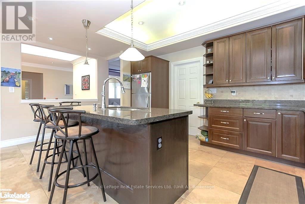 












16 WASAGA SANDS DRIVE

,
Wasaga Beach,




Ontario
L9Z1J6


