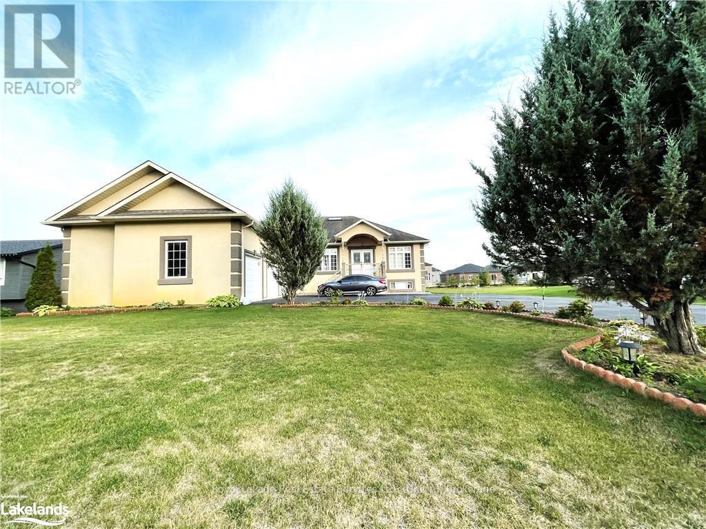 












16 WASAGA SANDS DRIVE

,
Wasaga Beach,




Ontario
L9Z1J6

