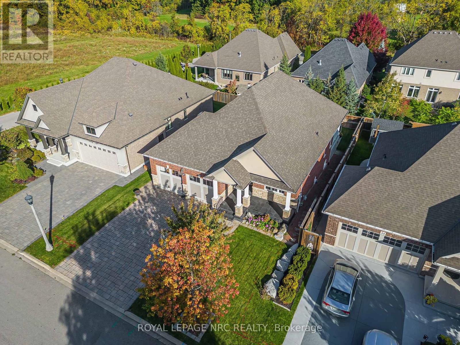 












36 HICKORY AVENUE

,
Niagara-on-the-Lake (St. Davids),




Ontario
L0S1J1

