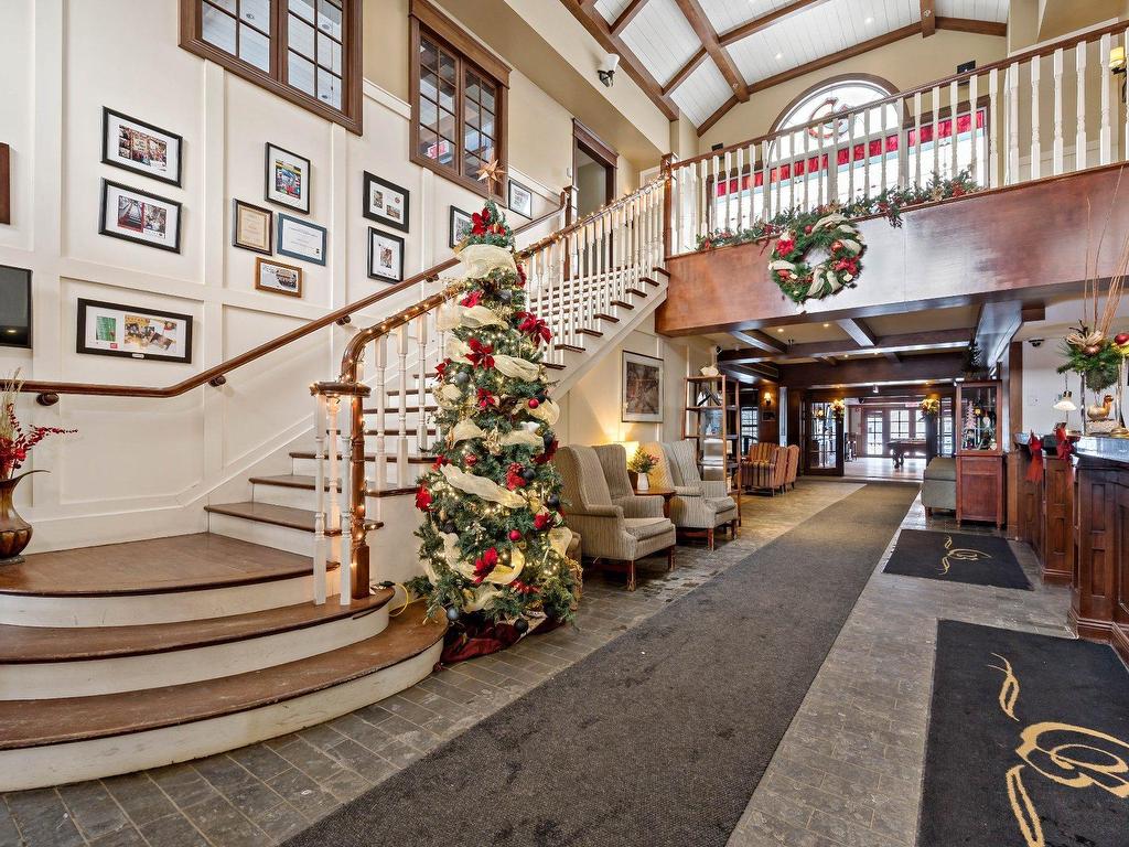 









6385


Mtée Ryan

, 105,
Mont-Tremblant,




QC
J8E1S5

