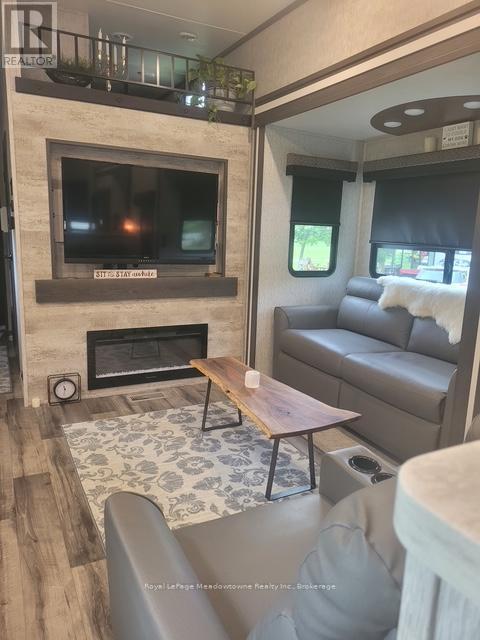 












7520 MCNIVEN ROAD

,
Milton,




Ontario
L0P1B0

