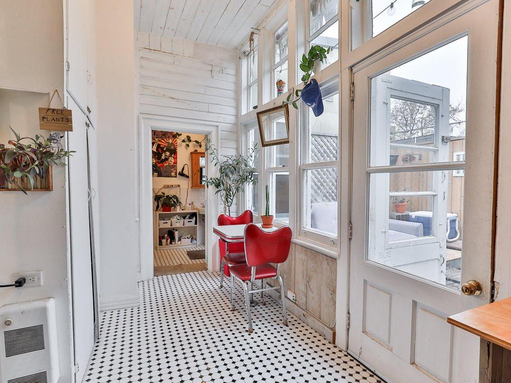 









4800Z


Rue De Bullion

,
Montréal (Le Plateau-Mont-Royal),




QC
H2T1Y8

