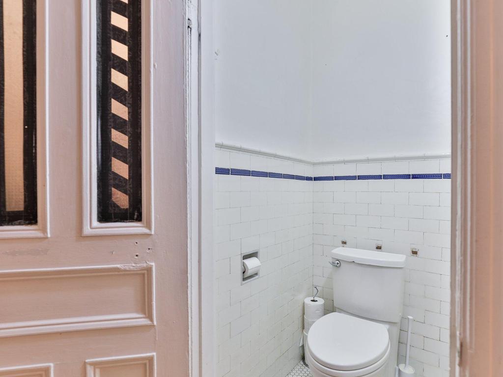 









4800Z


Rue De Bullion

,
Montréal (Le Plateau-Mont-Royal),




QC
H2T1Y8

