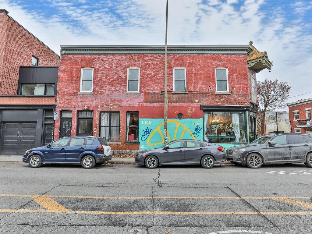 









4800Z


Rue De Bullion

,
Montréal (Le Plateau-Mont-Royal),




QC
H2T1Y8

