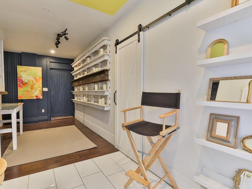 









4800Z


Rue De Bullion

,
Montréal (Le Plateau-Mont-Royal),




QC
H2T1Y8


