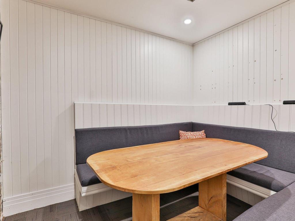 









4800Z


Rue De Bullion

,
Montréal (Le Plateau-Mont-Royal),




QC
H2T1Y8

