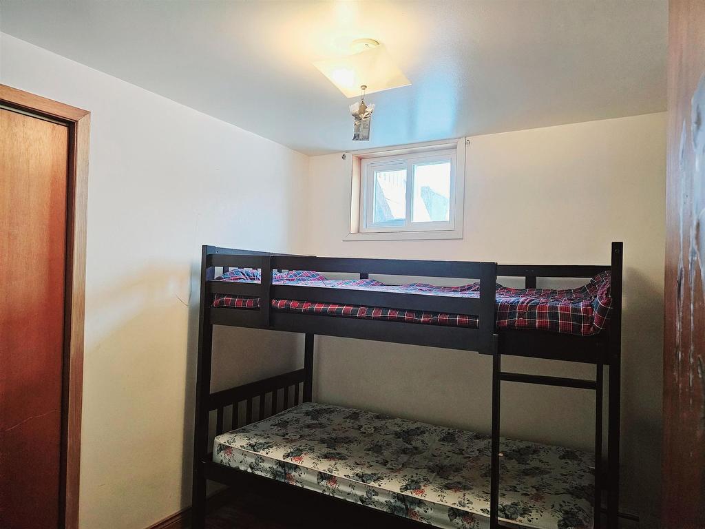 












83 Kensington Road

,
Charlottetown,




PE
C1A 5J1

