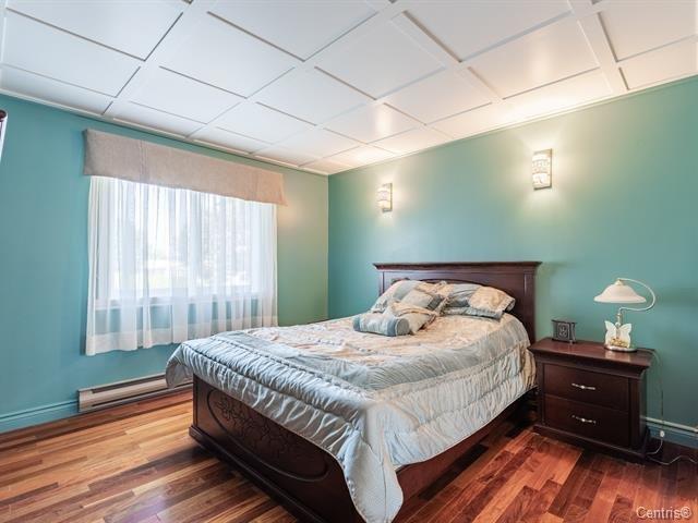 









257

 - 261


Rue Veillette

,
Contrecoeur,




QC
J0L1C0

