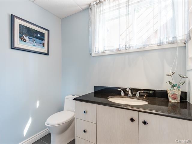 









257

 - 261


Rue Veillette

,
Contrecoeur,




QC
J0L1C0

