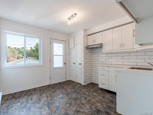 









257

 - 261


Rue Veillette

,
Contrecoeur,




QC
J0L1C0

