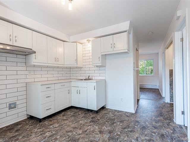 









257

 - 261


Rue Veillette

,
Contrecoeur,




QC
J0L1C0

