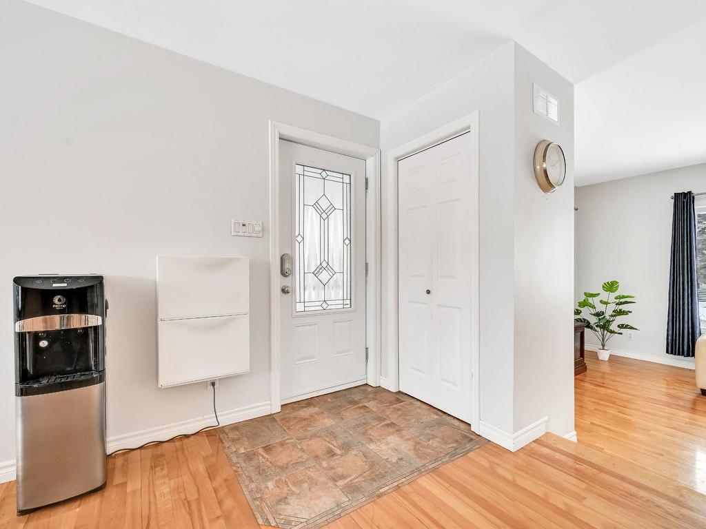 









288


17e Avenue

,
Saint-Jean-sur-Richelieu,




QC
J2X5J1


