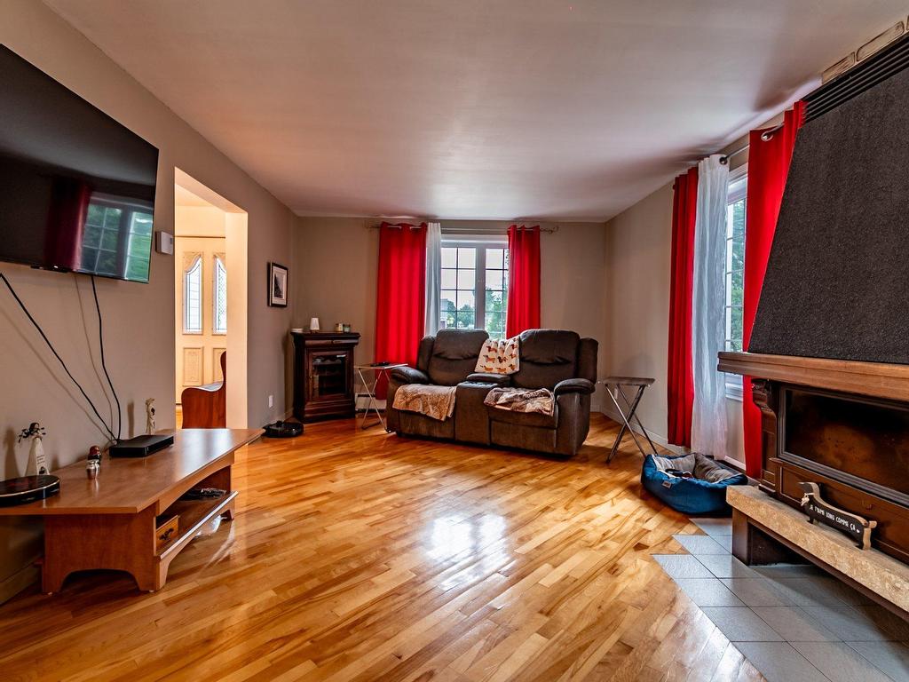 









4225


Av. Hébert

,
Bécancour,




QC
G9H2B2


