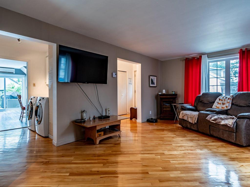 









4225


Av. Hébert

,
Bécancour,




QC
G9H2B2

