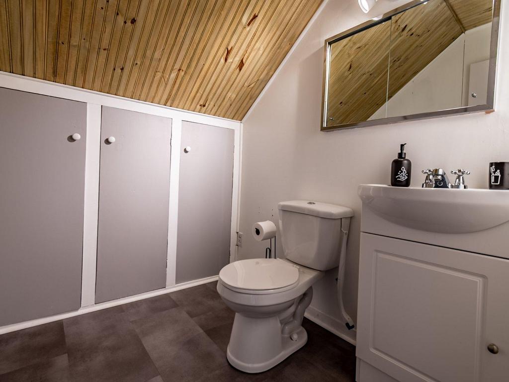 









4225


Av. Hébert

,
Bécancour,




QC
G9H2B2

