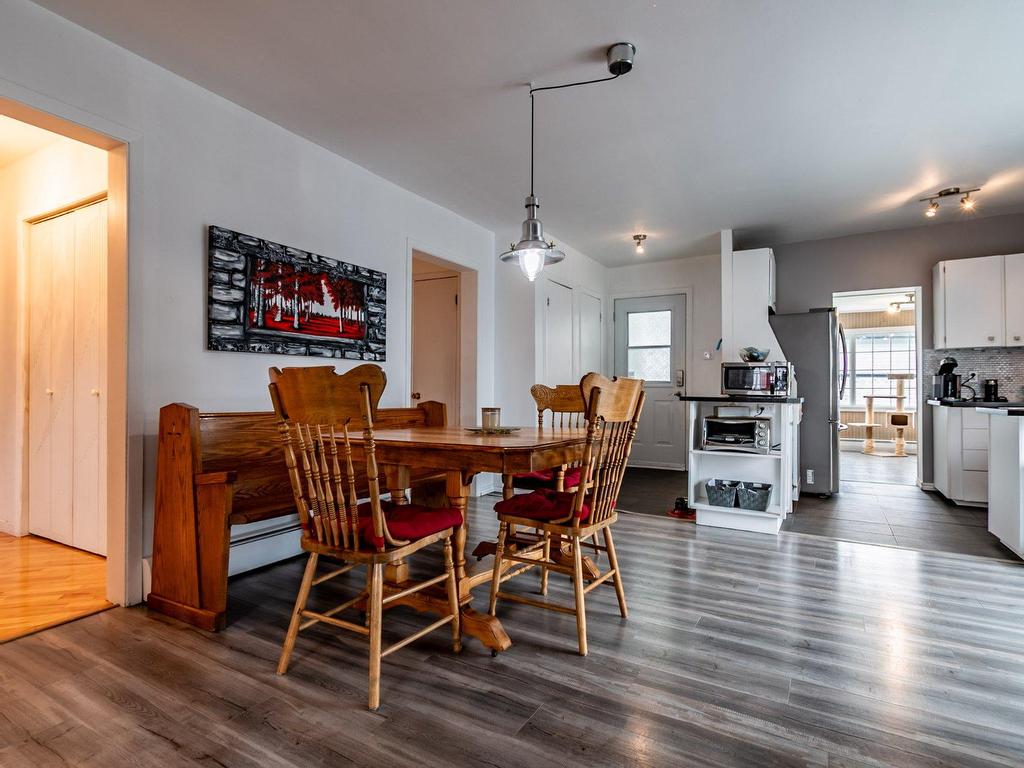 









4225


Av. Hébert

,
Bécancour,




QC
G9H2B2

