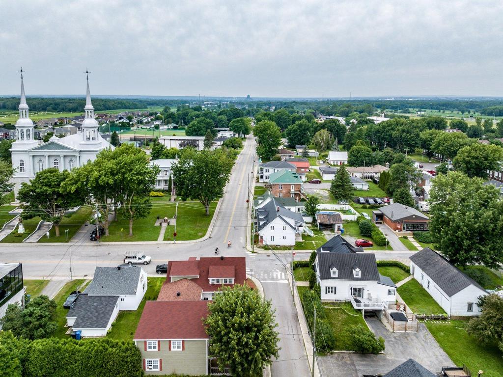 









4225


Av. Hébert

,
Bécancour,




QC
G9H2B2

