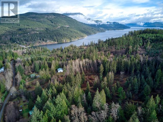 












Lot 1 1956 ROBERTS ROAD

,
Powell River,







British Columbia
