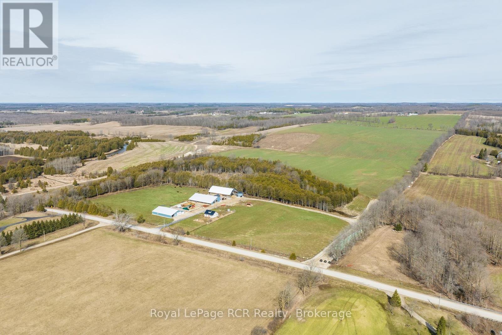 












382367 CONCESSION 4 NDR

,
West Grey,







Ontario
N4N3B9

