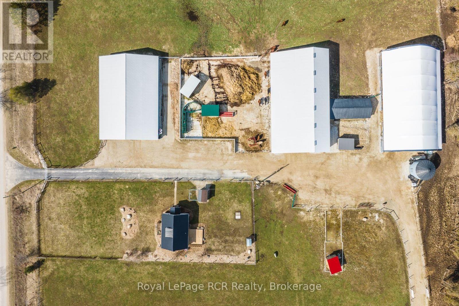 












382367 CONCESSION 4 NDR

,
West Grey,







Ontario
N4N3B9

