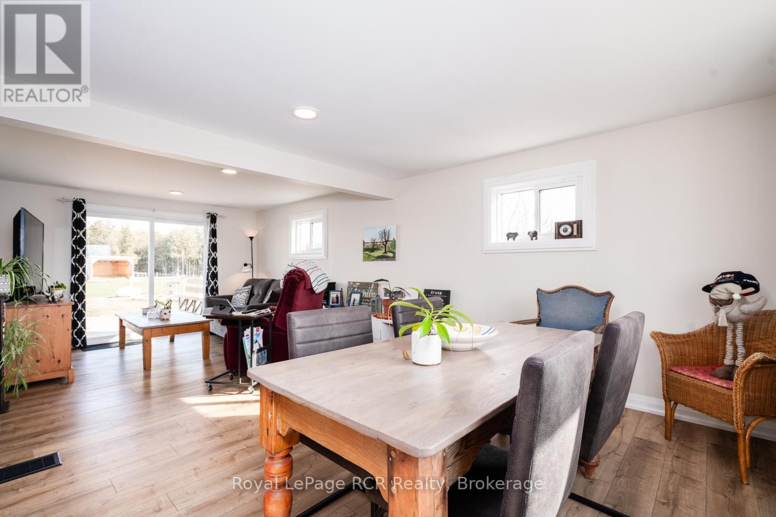 












382367 CONCESSION 4 NDR

,
West Grey,







Ontario
N4N3B9

