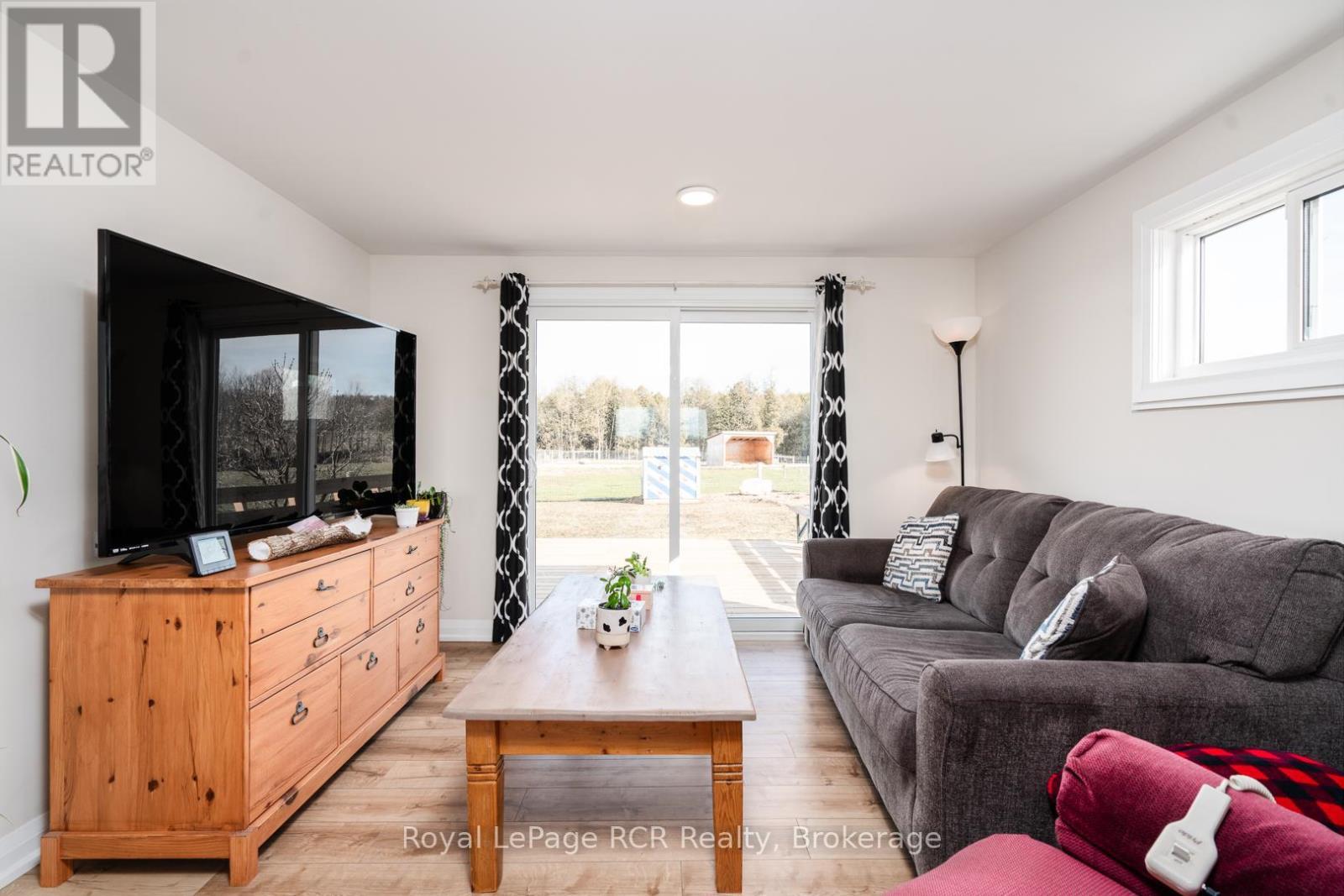 












382367 CONCESSION 4 NDR

,
West Grey,







Ontario
N4N3B9

