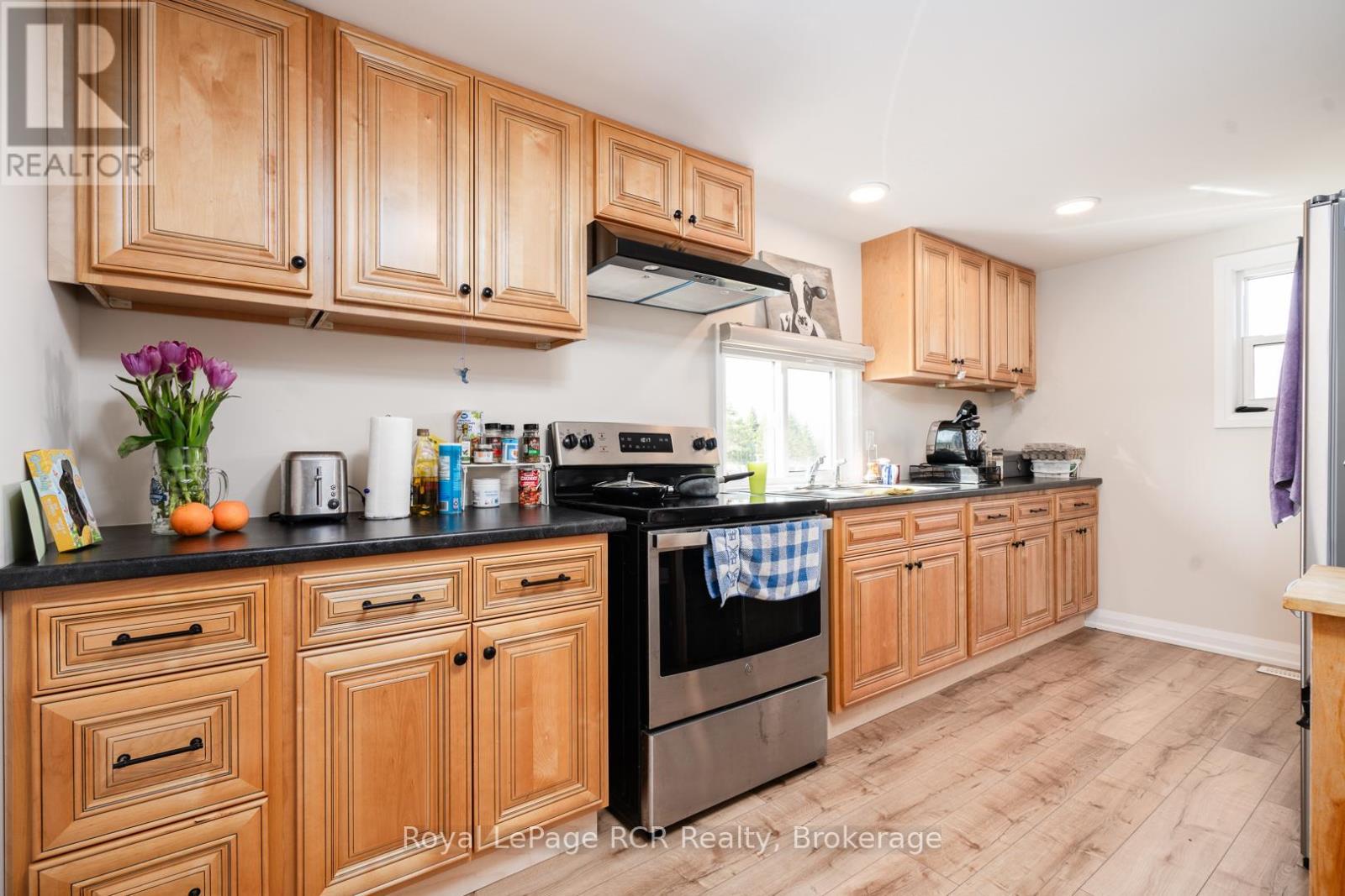 












382367 CONCESSION 4 NDR

,
West Grey,







Ontario
N4N3B9

