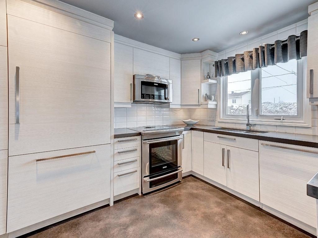 









496


Rue Fortin

,
Napierville,




QC
J0L1L0

