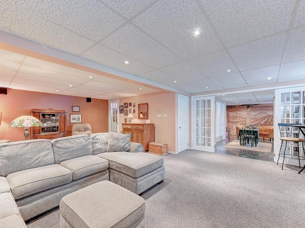 









496


Rue Fortin

,
Napierville,




QC
J0L1L0

