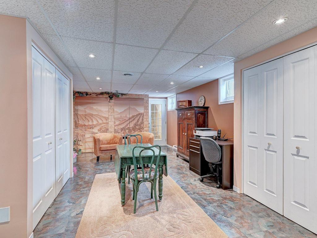 









496


Rue Fortin

,
Napierville,




QC
J0L1L0


