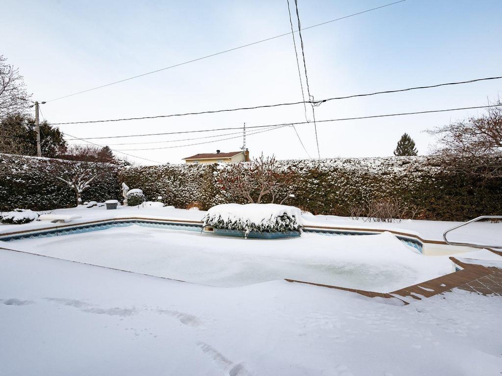 









496


Rue Fortin

,
Napierville,




QC
J0L1L0

