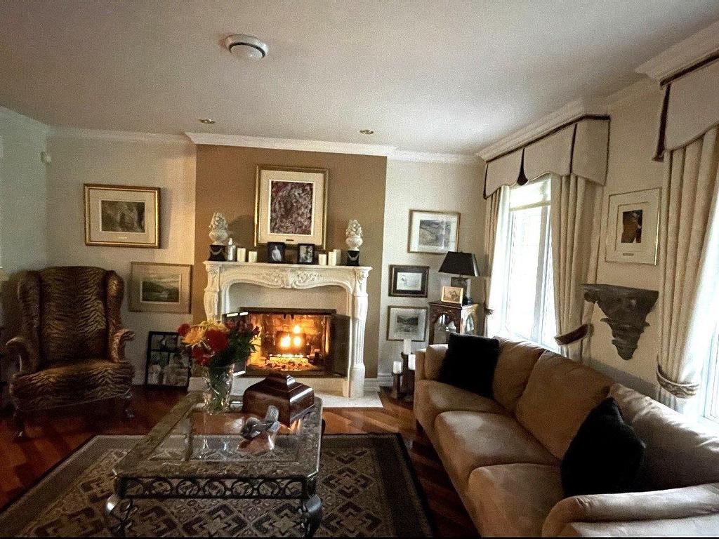 









496


Rue Fortin

,
Napierville,




QC
J0L1L0

