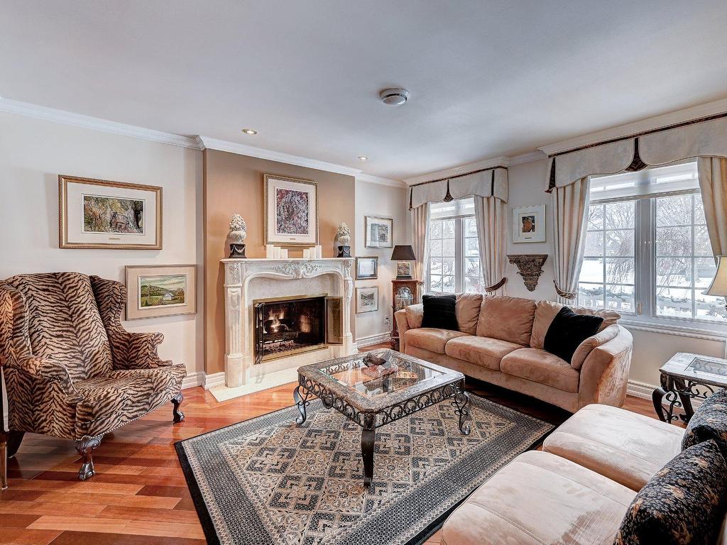 









496


Rue Fortin

,
Napierville,




QC
J0L1L0

