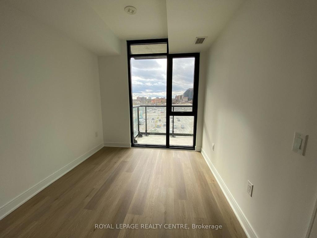 









86


Dundas

Street East, 525,
Mississauga,




ON
L5A 0B1

