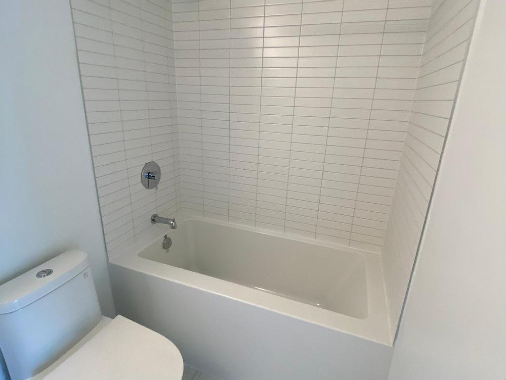









86


Dundas

Street East, 525,
Mississauga,




ON
L5A 0B1

