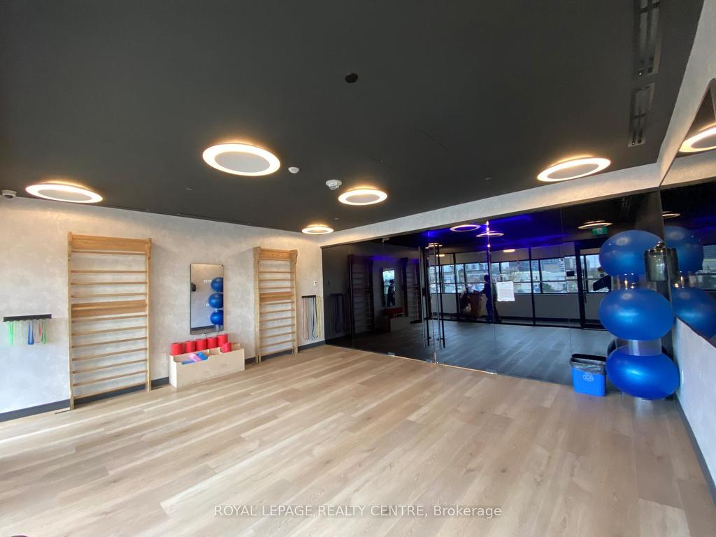 









86


Dundas

Street East, 525,
Mississauga,




ON
L5A 0B1

