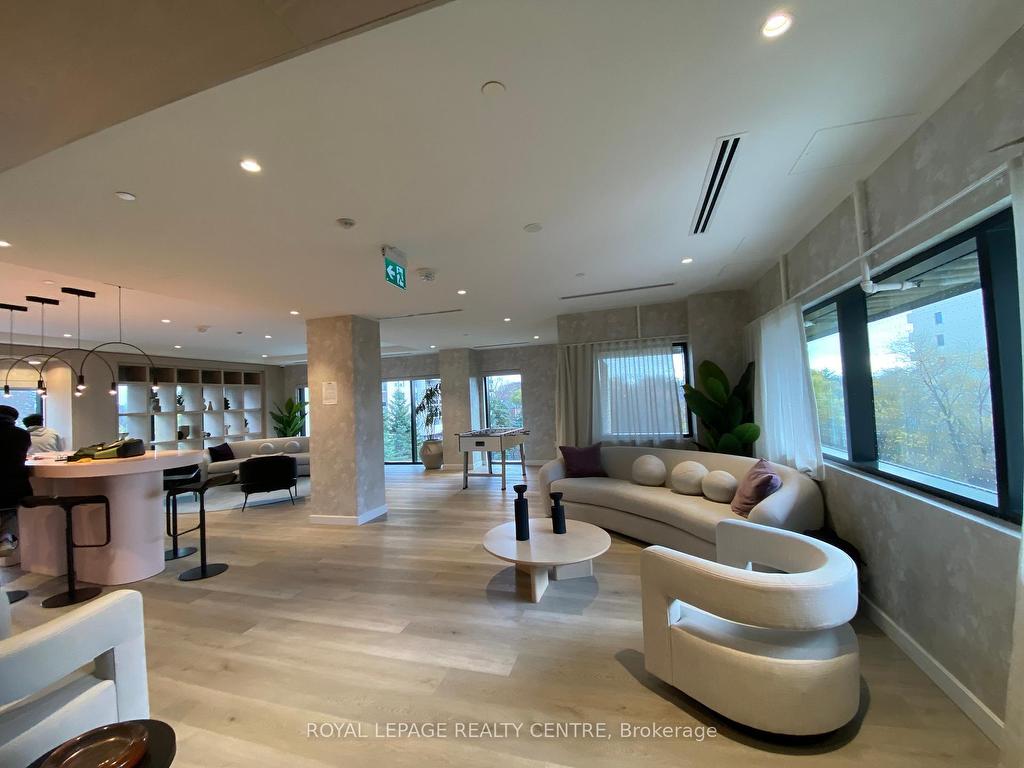 









86


Dundas

Street East, 525,
Mississauga,




ON
L5A 0B1

