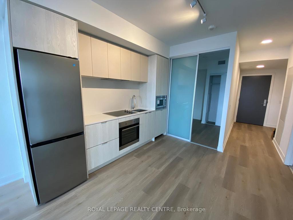 









86


Dundas

Street East, 525,
Mississauga,




ON
L5A 0B1

