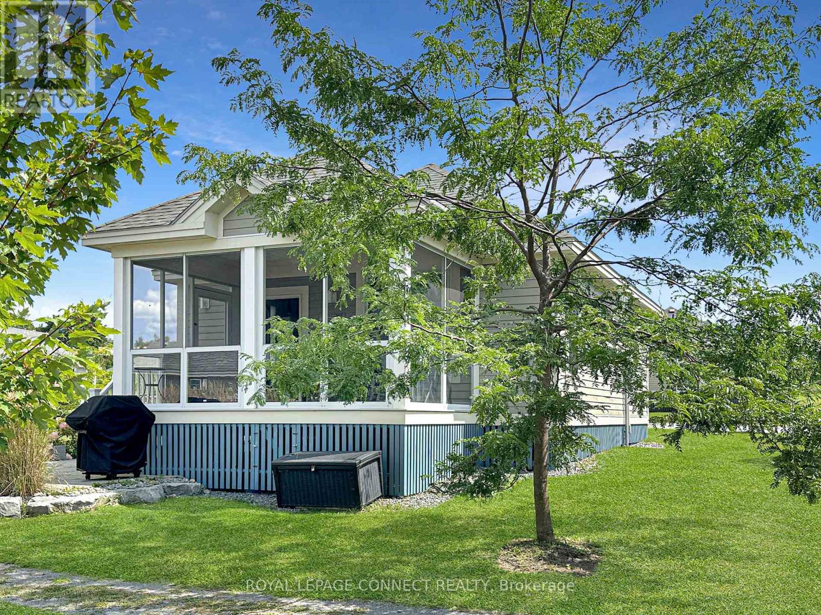 












95 - 63 BUTTERNUT LANE

,
Prince Edward County,







Ontario
K0K1P0

