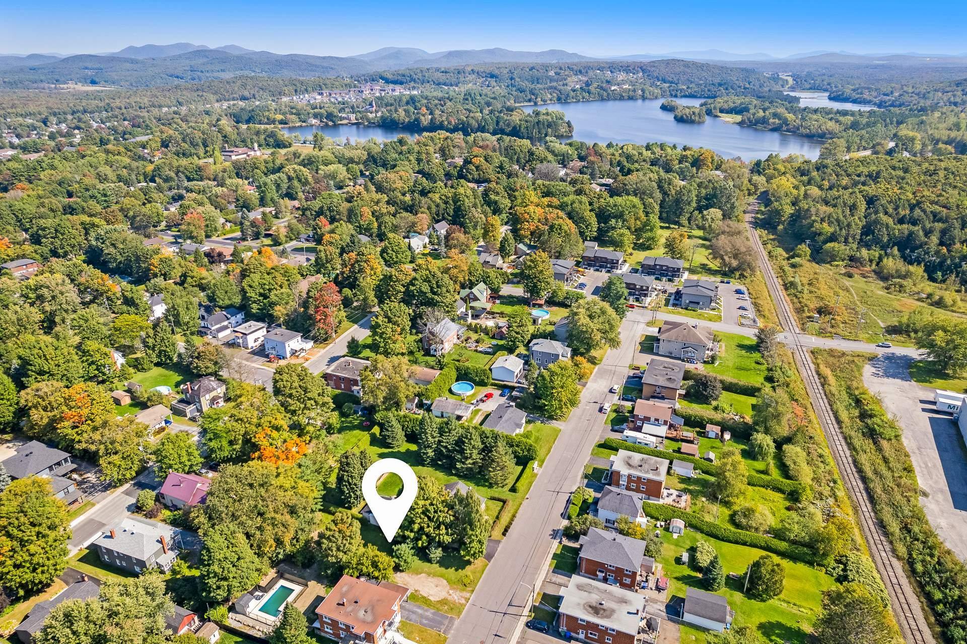 












Rue Elizabeth

,
Cowansville,







QC
J2K1W7

