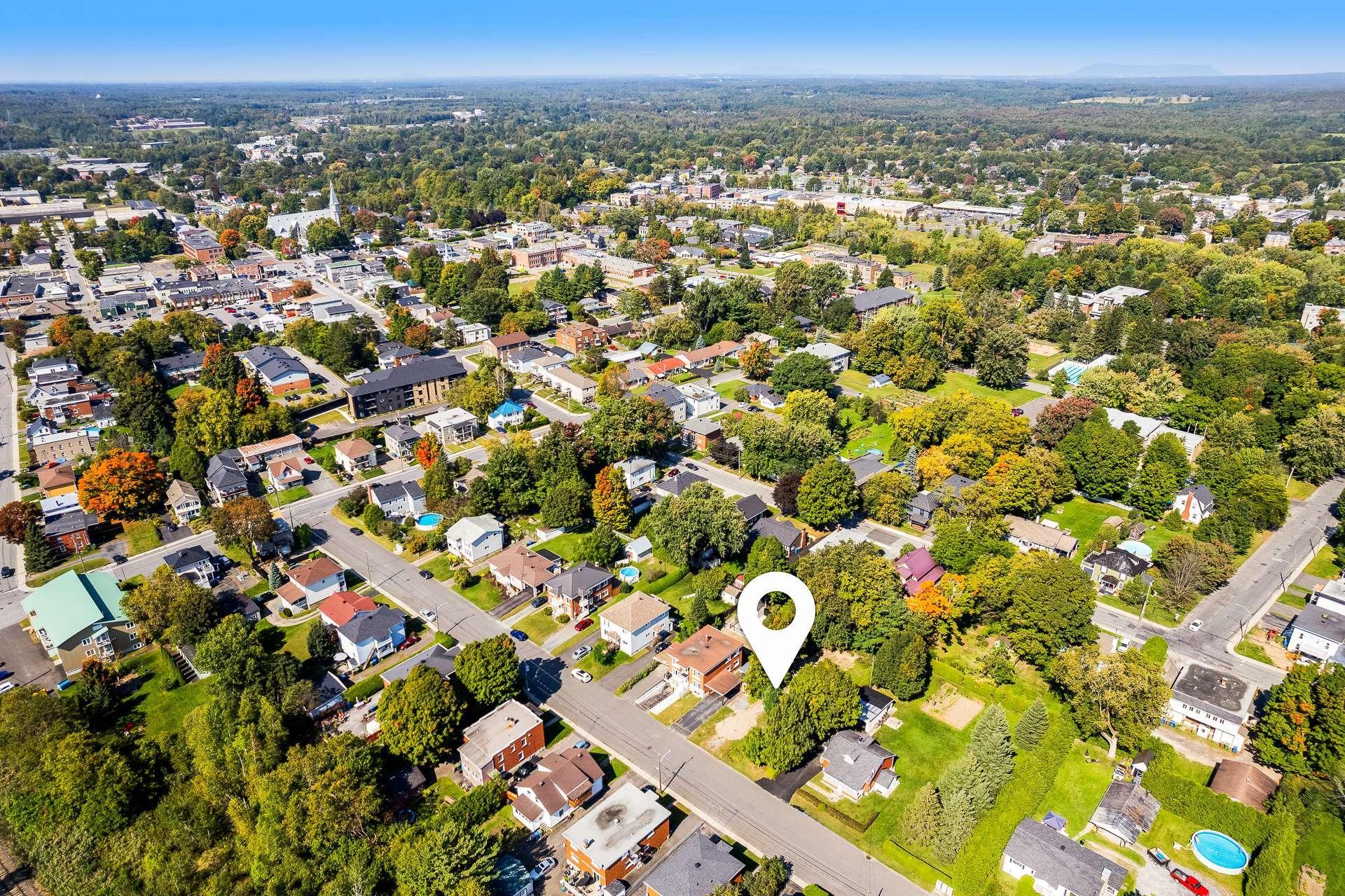 












Rue Elizabeth

,
Cowansville,







QC
J2K1W7

