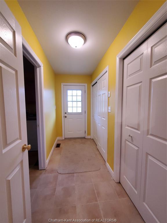 









11300


Rondeau Estates

Line,
Rondeau Bay Estates,




ON
N0P 1X0

