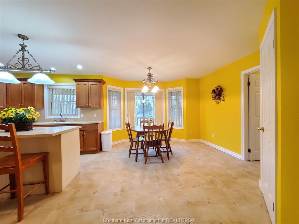 









11300


Rondeau Estates

Line,
Rondeau Bay Estates,




ON
N0P 1X0

